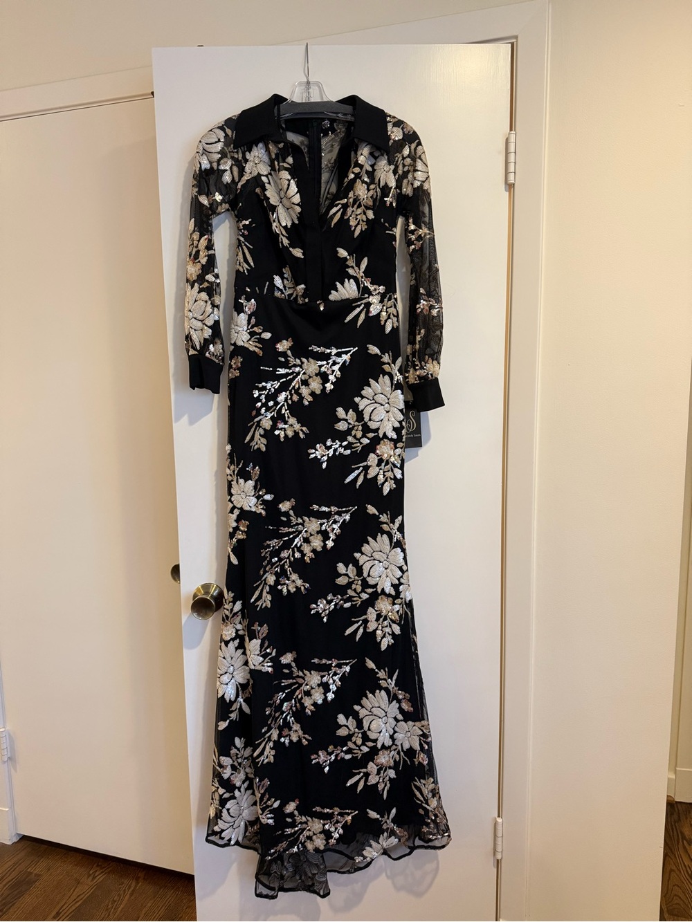 NWT Badgley Mischka sequined floral formal gown